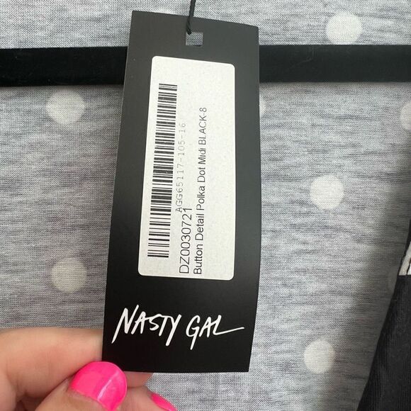 Nasty Gal Women's Polka Dots Plunging Button-Down Slit Dress Black/ White 4 NWT - Picture 7 of 10